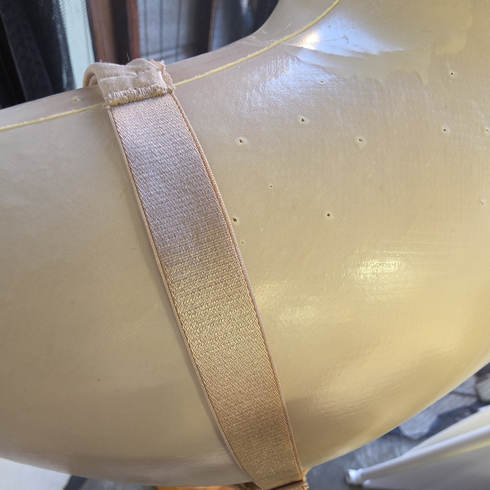 Spanx Bra 40C Nude Underwire Shaping Support Everyday T-Shirt Bra Beige - Picture 4 of 10